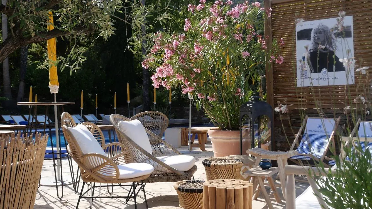 Hotel La Piscine Le Lavandou Frankreich