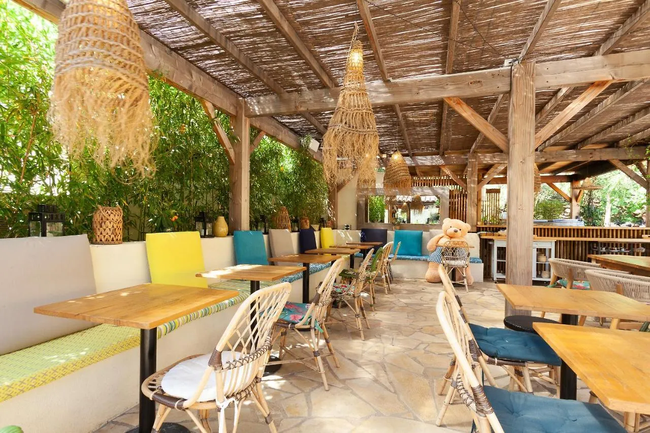Hotel La Piscine Le Lavandou France